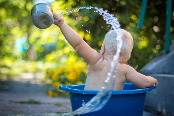 Kid in pool